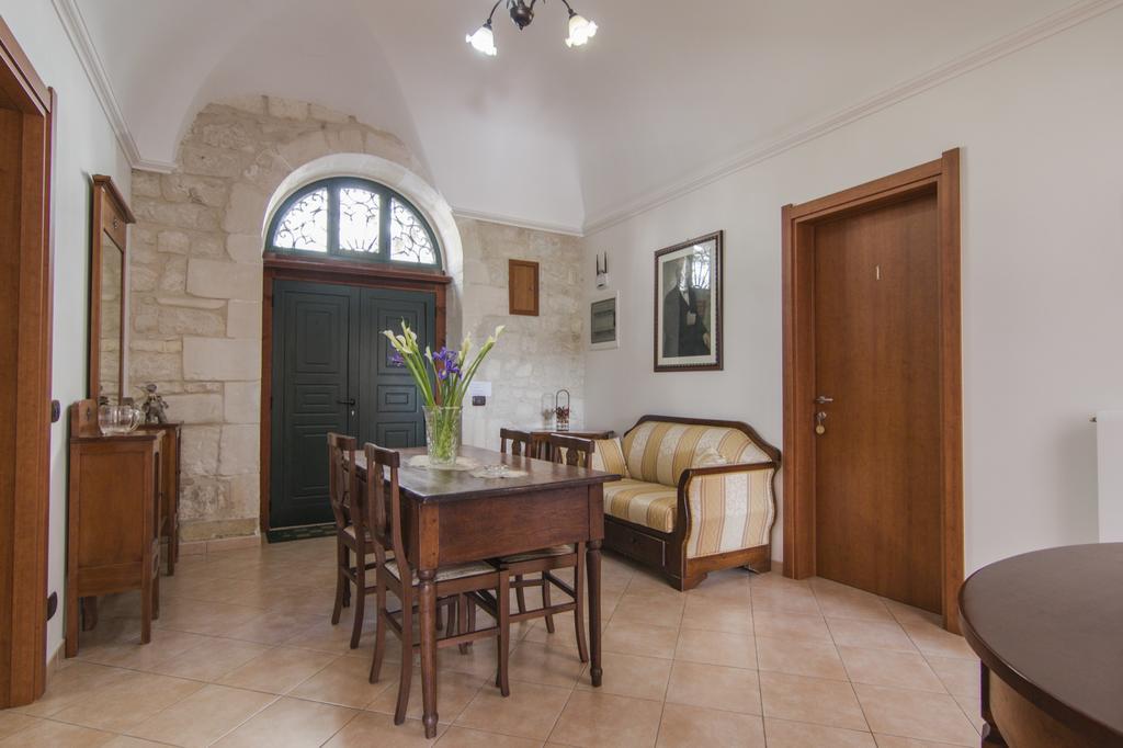 B&B Il Giardino Dei Mandarini โมดิกา ภายนอก รูปภาพ